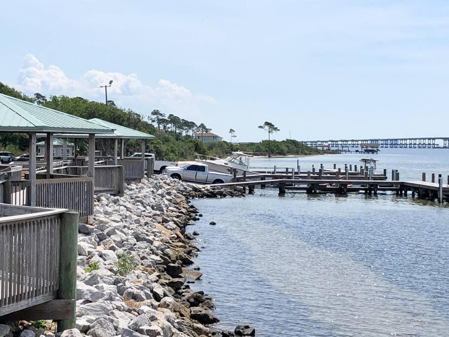 Life'S A Breeze - Updated 3Br 5Min To Pcola Beach Gulf Breeze Exteriér fotografie